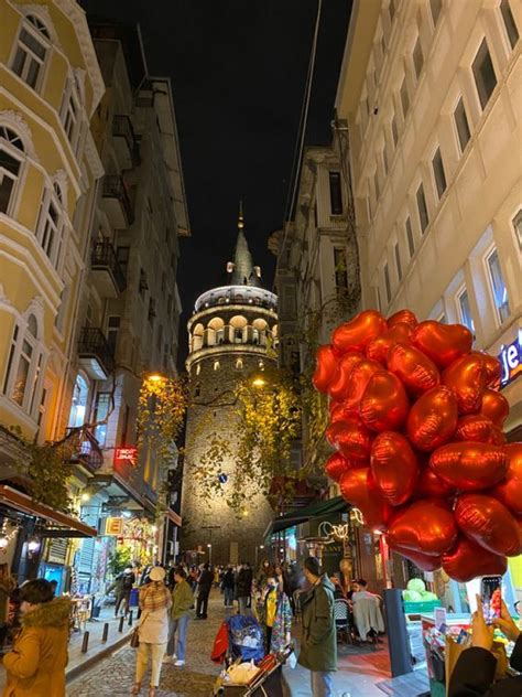 galata kulesine çıkan çiftler evlenir mi